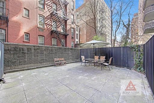 Image 1 of 10 for 309 East 49th Street #1B in Manhattan, New York, NY, 10017