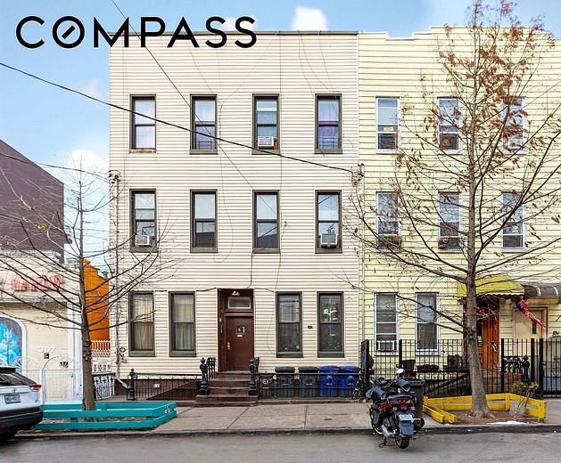 309 Stanhope Street