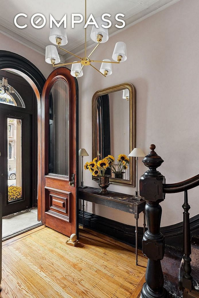 309 Vanderbilt Avenue