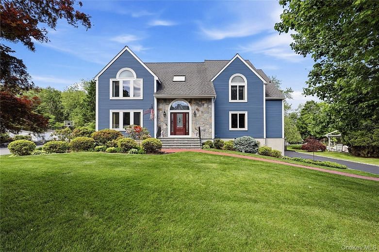 3093 Ferncrest Drive