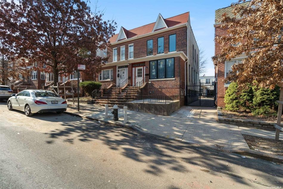 Image 1 of 36 for 31-18 82nd Street in Queens, East Elmhurst, NY, 11370