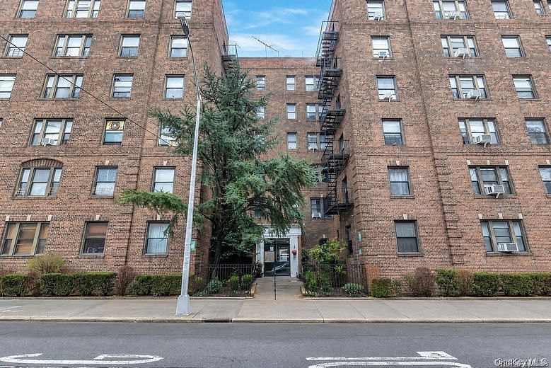 31-21 54th Street #1E