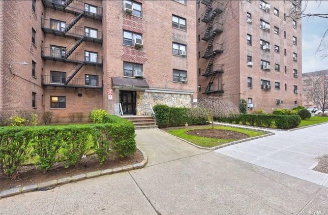 Image 1 of 11 for 31-31 138th Street #1C in Queens, Flushing, NY, 11354