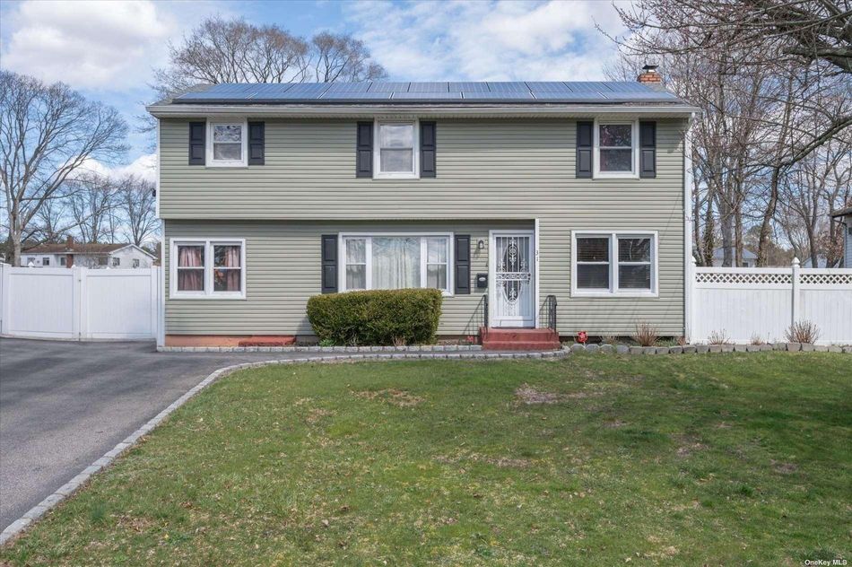 Image 1 of 29 for 31 Bruce Lane in Long Island, Brentwood, NY, 11717