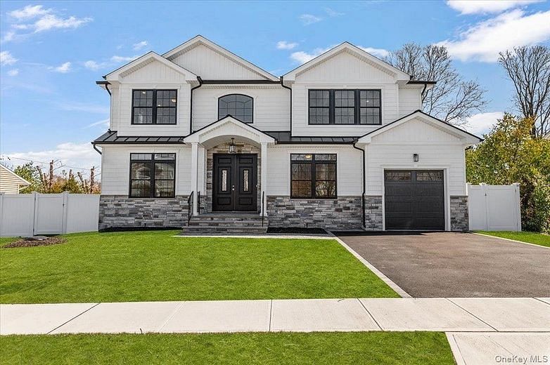 31 Cedar Drive E
