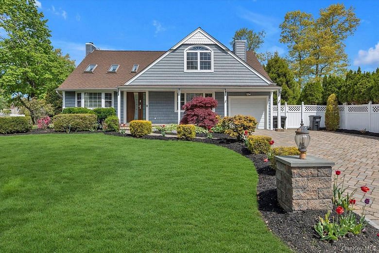 31 Empress Pines Drive