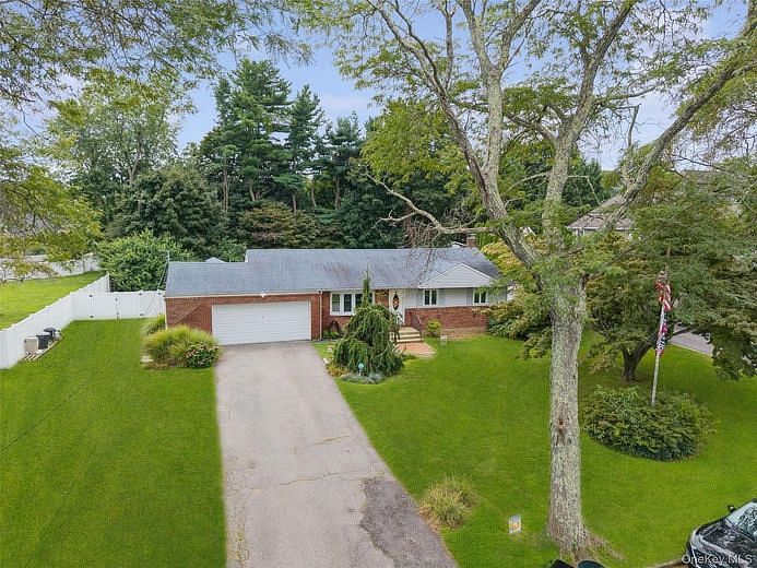 31 Ketay Drive N