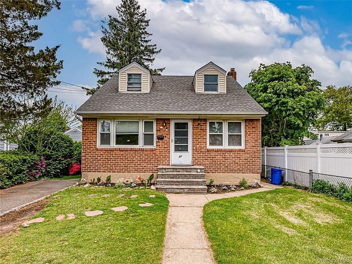 31 Locust Street