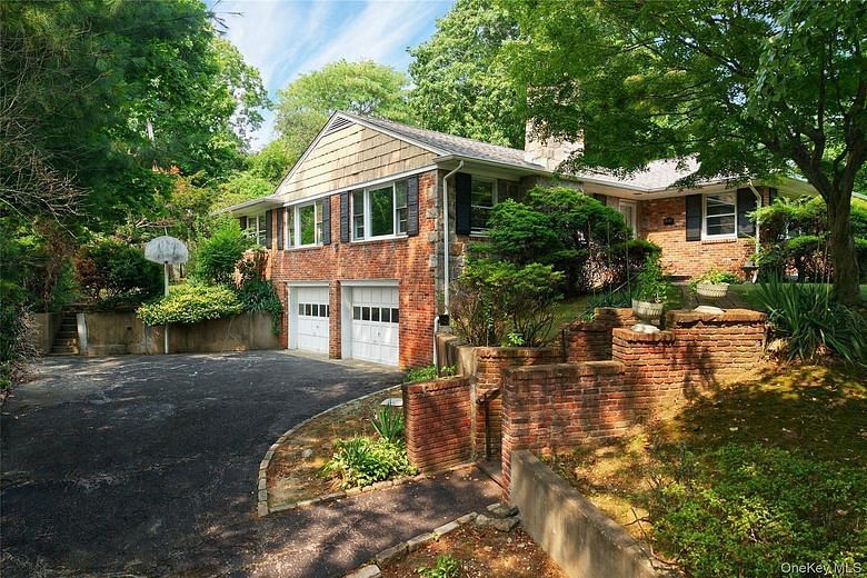 31 Orchard Farm Road