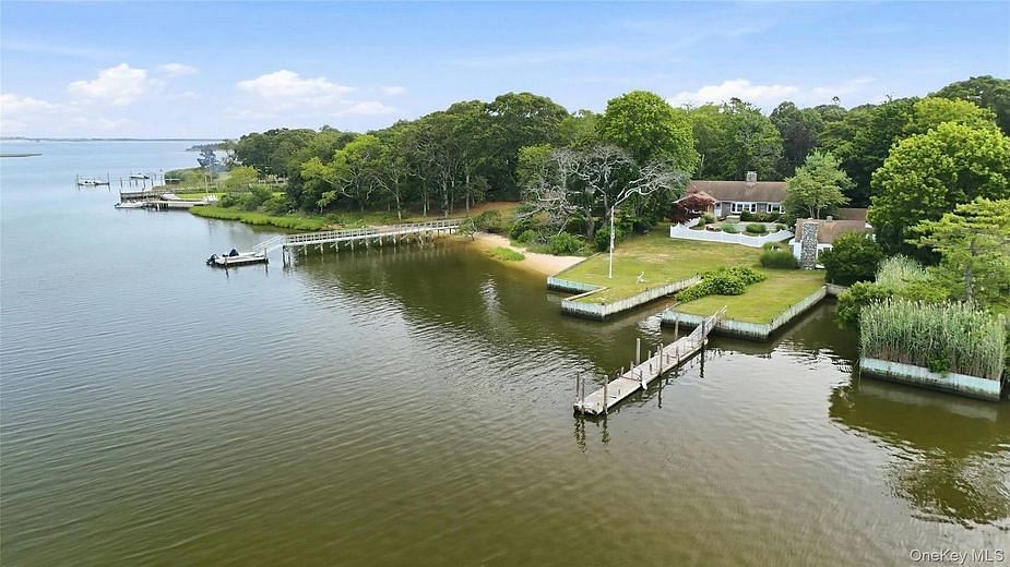 31 Tuthill Point Road