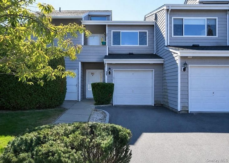 31 Vista Drive N