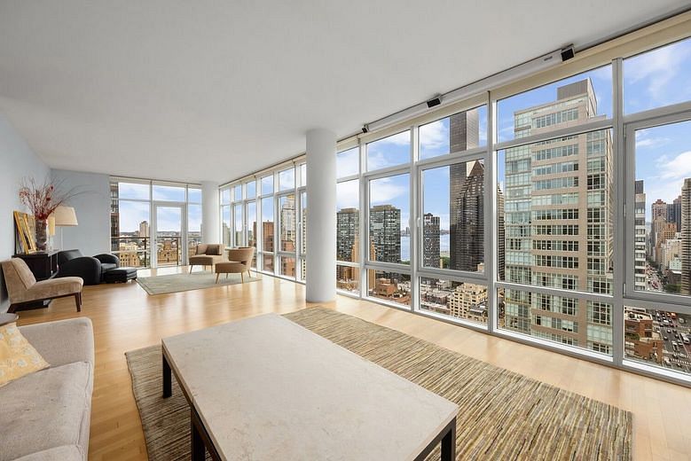 310 East 53rd Street #27C