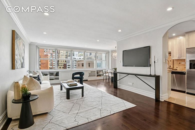 310 East 70th Street #10E