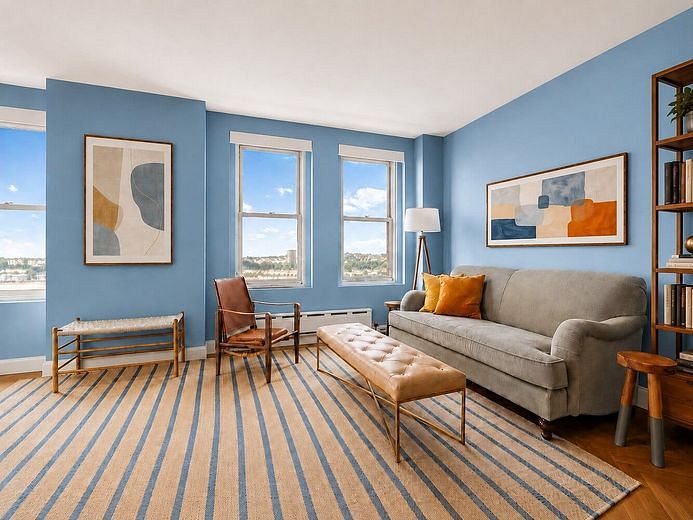 310 Riverside Drive #2002/3