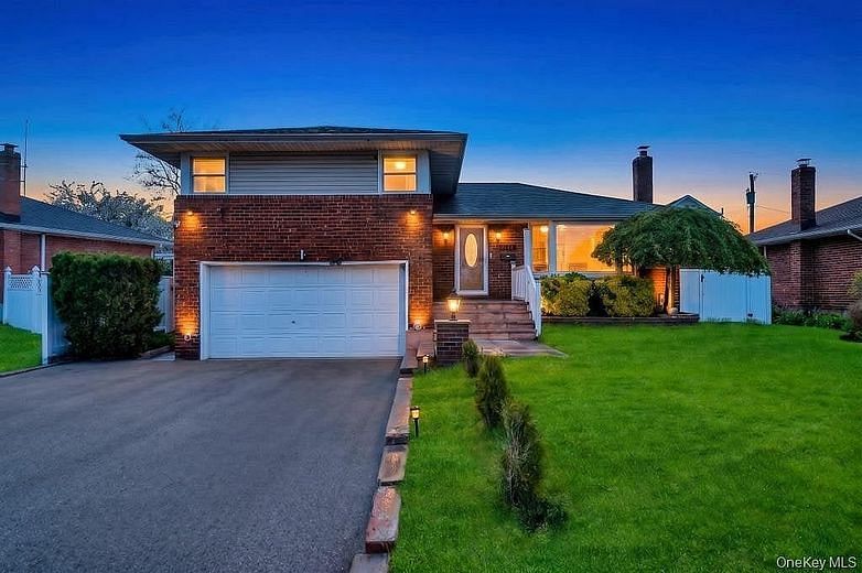 310 Southwood Circle