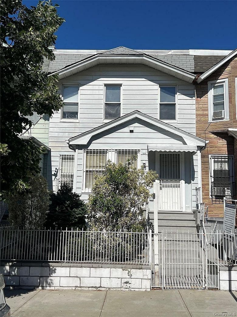 3105 93rd Street