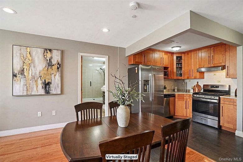 311 Saint Nicholas Avenue #3H