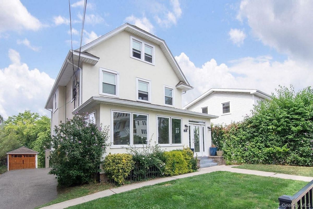 Image 1 of 23 for 311 Sixth Avenue in Westchester, Pelham, NY, 10803