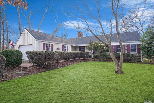 Image 1 of 25 for 22 Oakfield Rd in Long Island, St. James, NY, 11780
