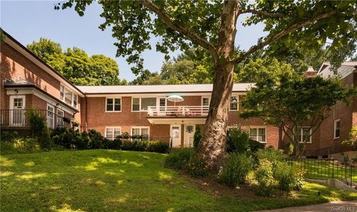 Image 1 of 32 for 125 S Buckhout Street #125 in Westchester, Irvington, NY, 10533