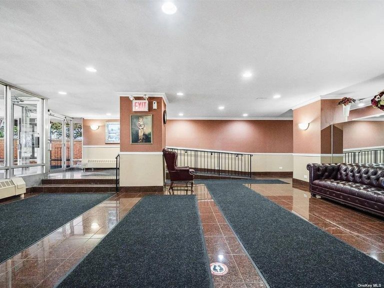 Image 1 of 6 for 3121 Middletown Road #2K in Bronx, NY, 10461