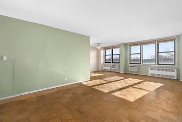 Image 1 of 12 for 3121 Middletown Road #4M in Bronx, NY, 10461