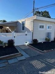 Image 1 of 32 for 600 Broadway in Long Island, Amityville, NY, 11701