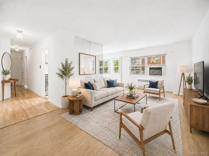 3130 Irwin Avenue #4B