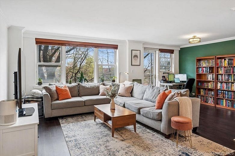 3135 Johnson Avenue #7F