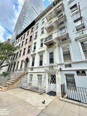Image 1 of 8 for 315 East 51st Street in Manhattan, NEW YORK, NY, 10022