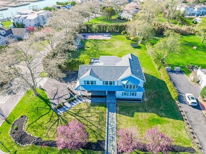 315 Hewlett Neck Road