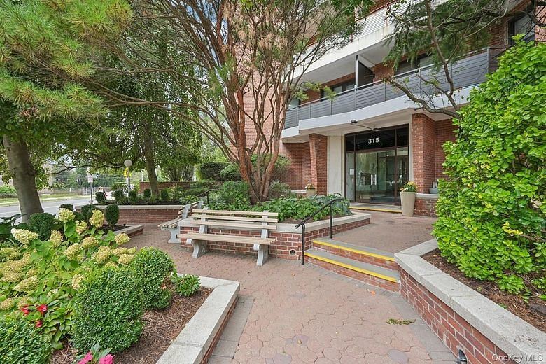 315 King Street #1L