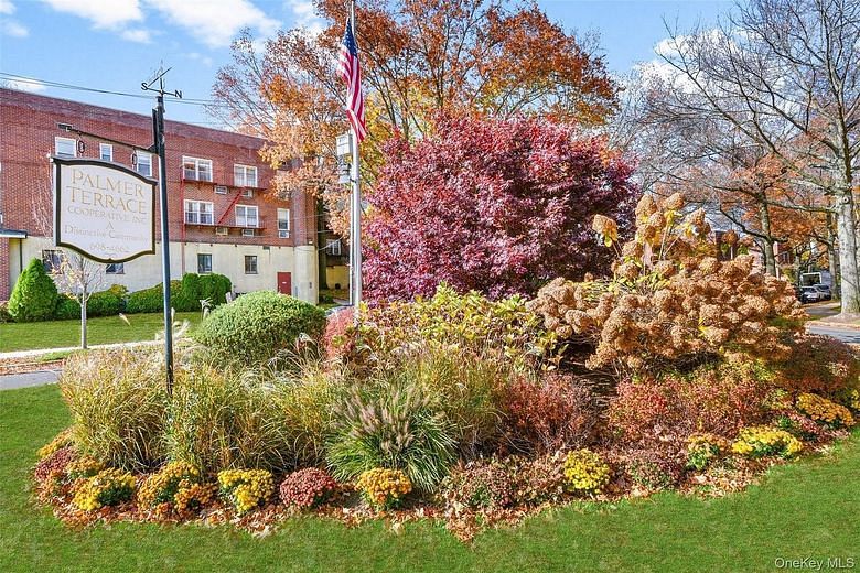 315 Palmer Terrace #1E