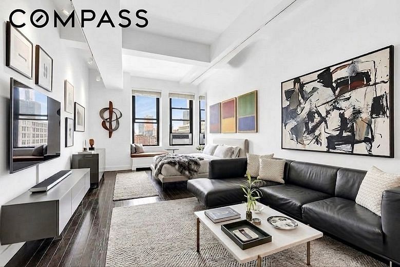 315 Seventh Avenue #17D