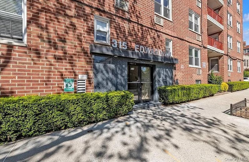 315 W 232 Street #6G