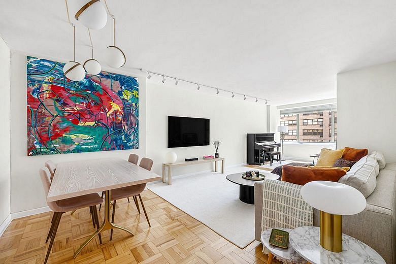 315 West 70th Street #14B2