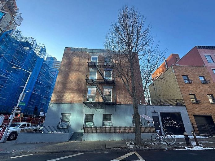 316 Bond Street #HOUSE