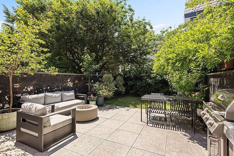 316 Carroll Street #1