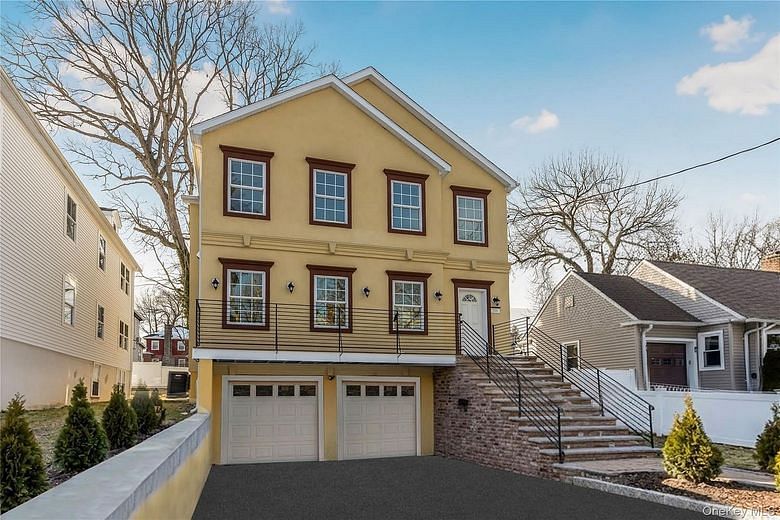 316 E 4th Street