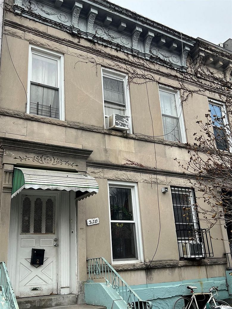 316 East 32nd Street