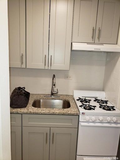 Image 1 of 11 for 164-20 Highland Avenue #7W in Queens, Jamaica Hills, NY, 11432