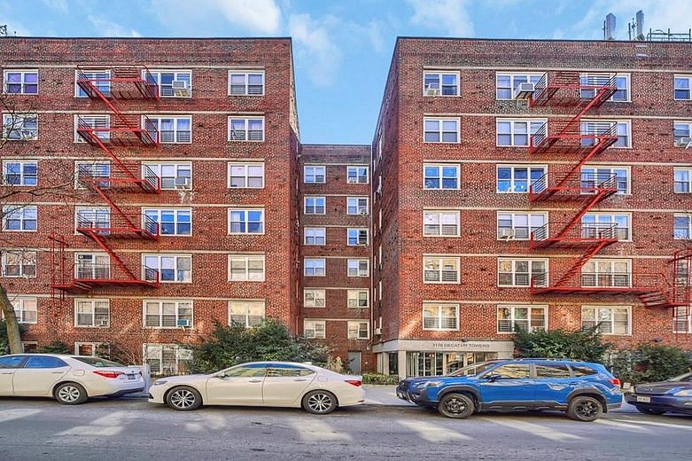 3176 Decatur Avenue #1I