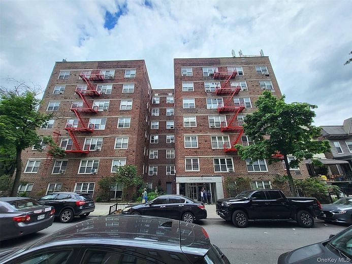 3176 Decatur Avenue #6H