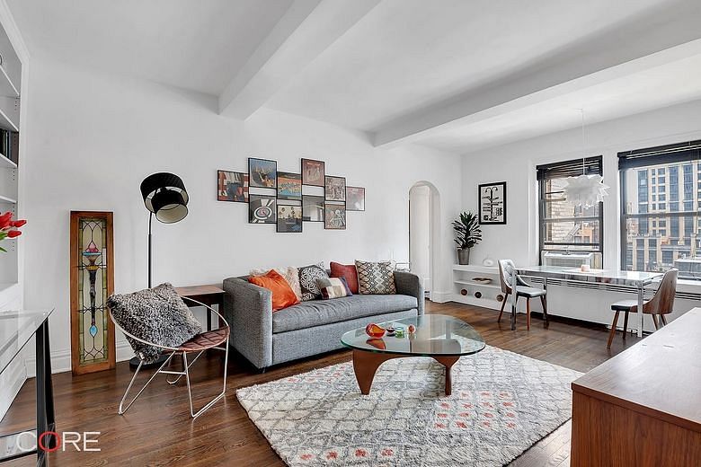 319 East 50th Street #12G