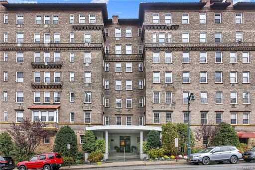 Image 1 of 15 for 16 N Chatsworth Avenue #204 in Westchester, Larchmont, NY, 10538