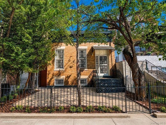 32-17 46 Street
