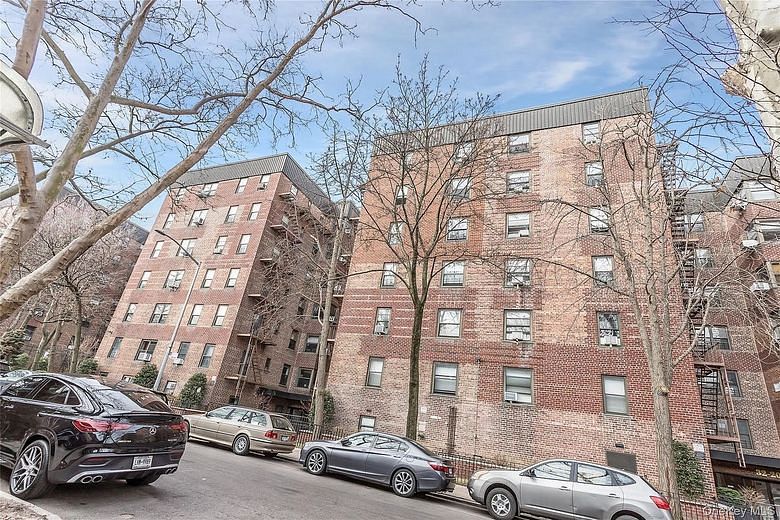 32-22 92 Street #603