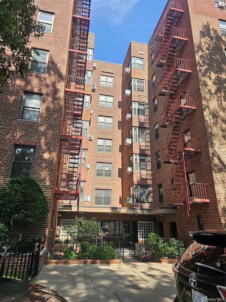 32-23 88 Street #306