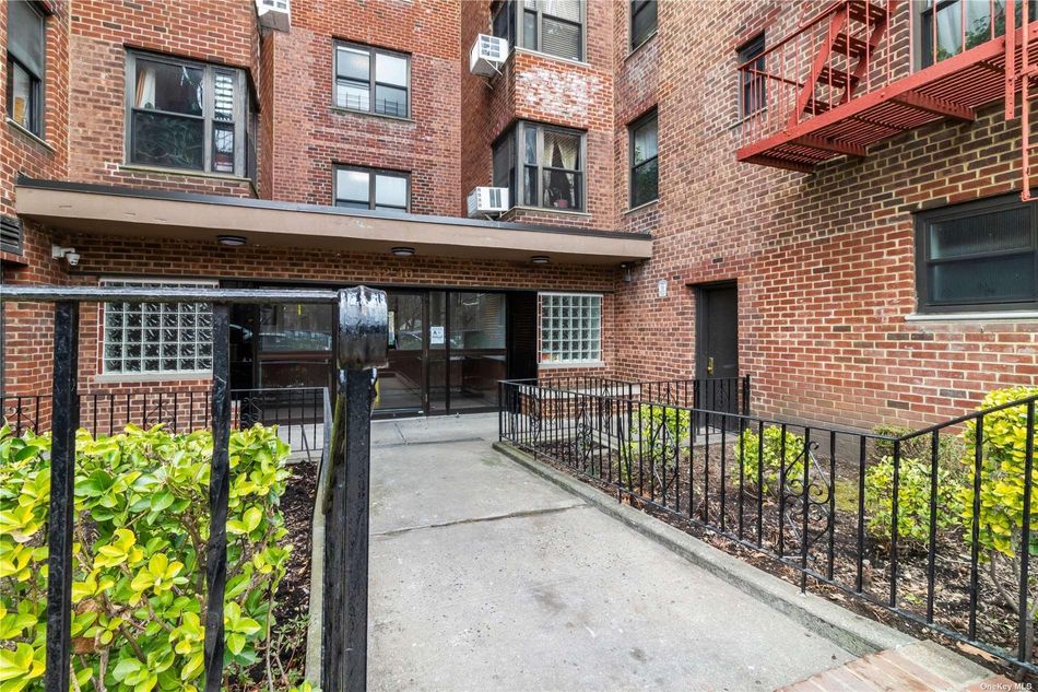 Image 1 of 17 for 32-40 89 Street #208 in Queens, Jackson Heights, NY, 11370