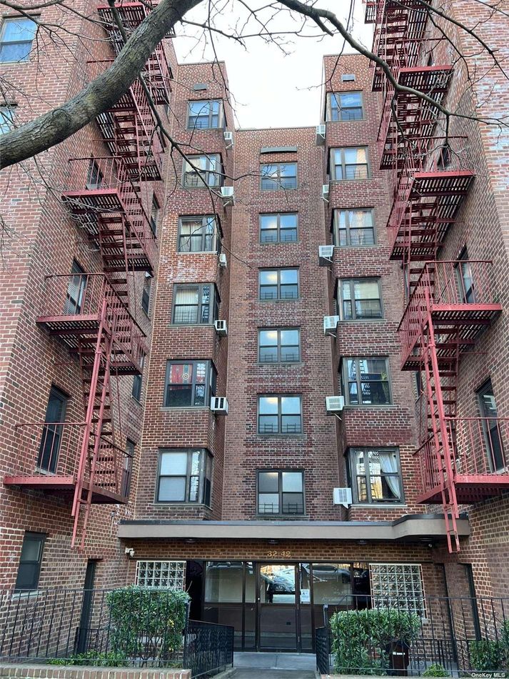 Image 1 of 9 for 32-40 89th Street #611 in Queens, E. Elmhurst, NY, 11369